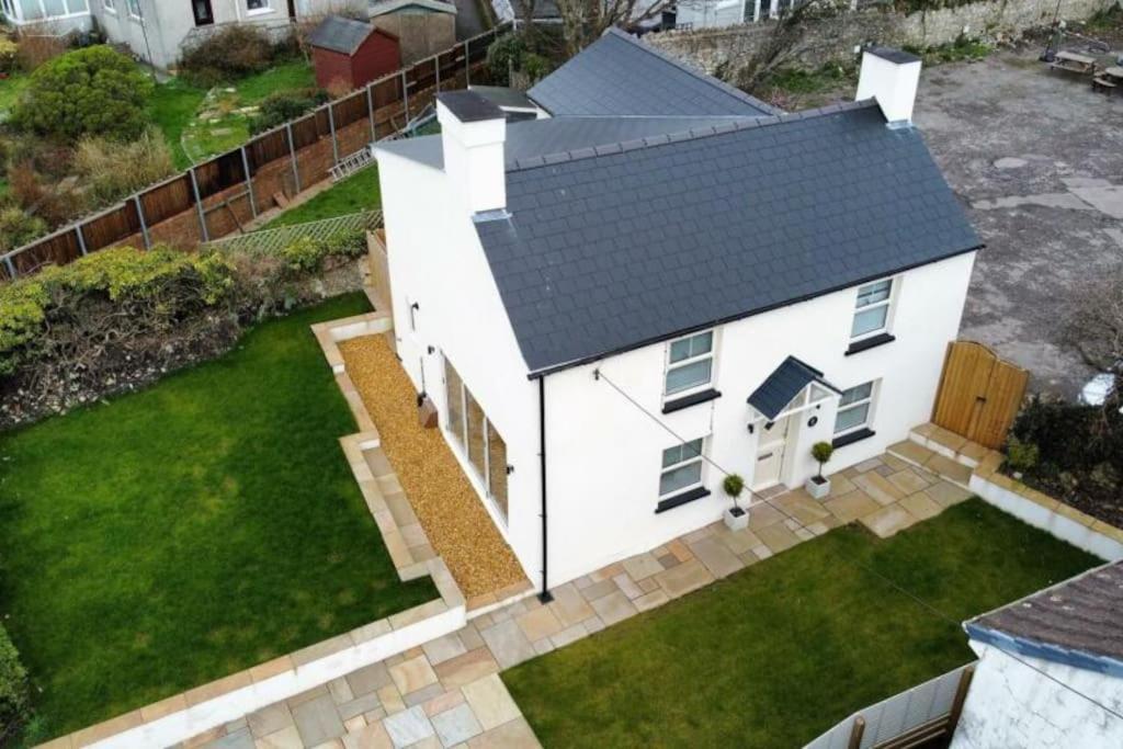 Charming Cottage Close To M4 Bridgend ブリジェンド エクステリア 写真